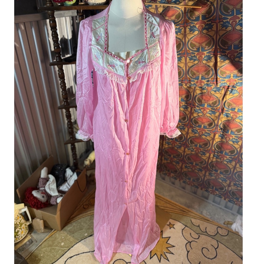Vintage Pink Nylon Peignoir Set Lace Floral Embroidered‎ Robe Nightgown Maxi